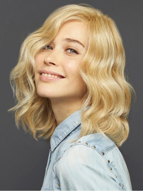 Shoulder Length Wavy Blonde Synthetic Capless Wig