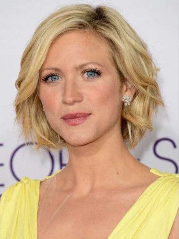 Short Bob Style Wavy Capless Human Hair Wigs With Side Bangs 10 Inches