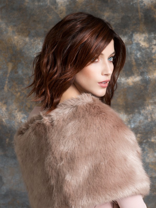 Monofilament Medium Wavy Auburn Human Hair Wigs With Side Bangs 12 Inches